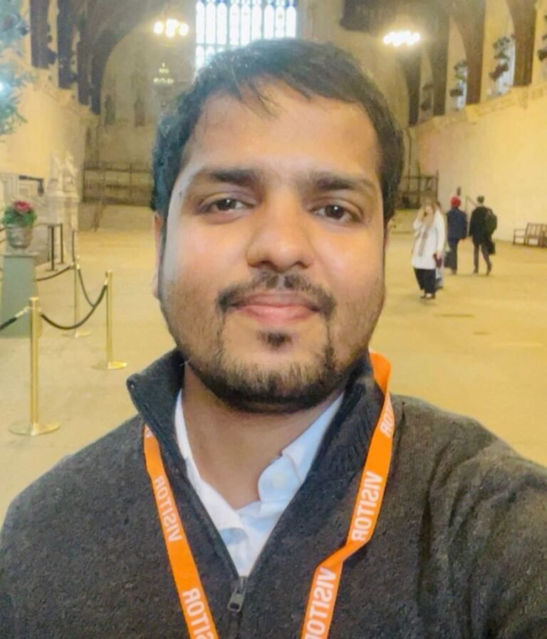 बस्ती के शुभम शुक्ला की प्रतिभा का ब्रिटिश संसद में हुआ सम्मान