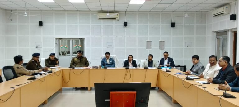 Basti News:कमिश्नर अखिलेश सिंह सख्त: डग्गामार वाहन, ड्रिंक एंड ड्राइव पर कार्रवाई के निर्देश