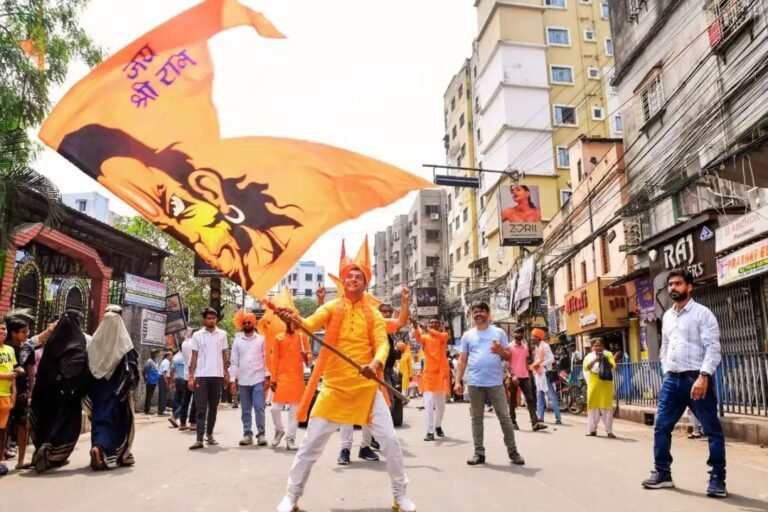 बंगाल भर में 20,000 से ज्यादा शोभायात्राओं के बीच BJP और TMC आमने-सामने