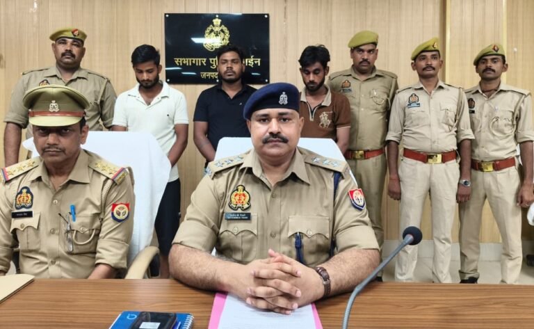 फर्जी क्यूआर पेमेंट से ठगी करने वाले तीन साइबर अपराधी गिरफ्तार, 50 हजार रुपये की धोखाधड़ी का खुलासा