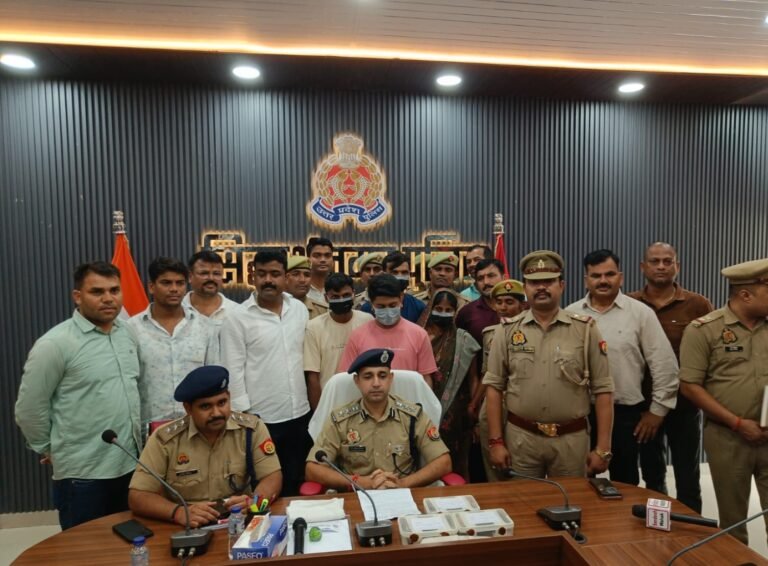 Siddharthnagar News : प्रेमी संग मिलकर पत्नी ने रची पति की हत्या की साजिश, ई-रिक्शा पलटकर बनाया हादसा; चार गिरफ्तार