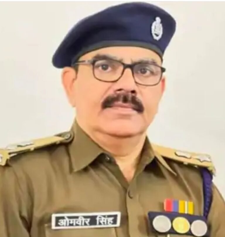 बस्ती के एसपी डॉ. यशवीर सिंह का तबादला, ओमवीर सिंह होंगे नए कप्तान
